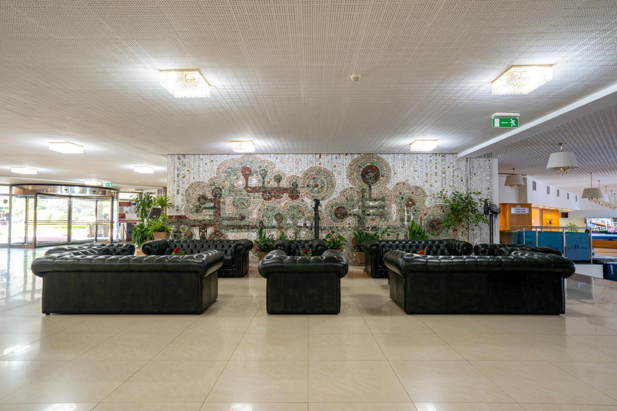 Hissar Hotel