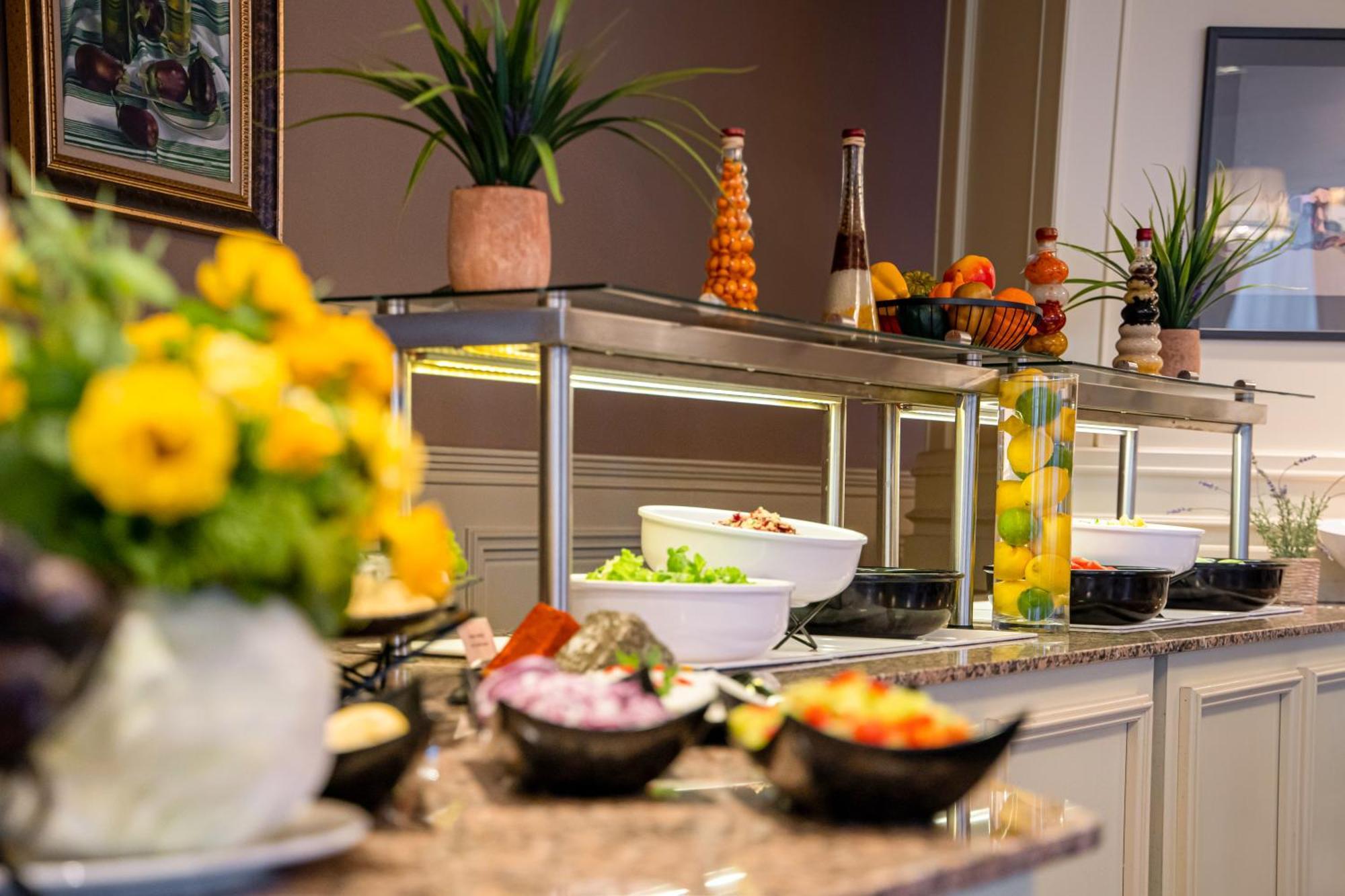 Hotel Hissar 4*