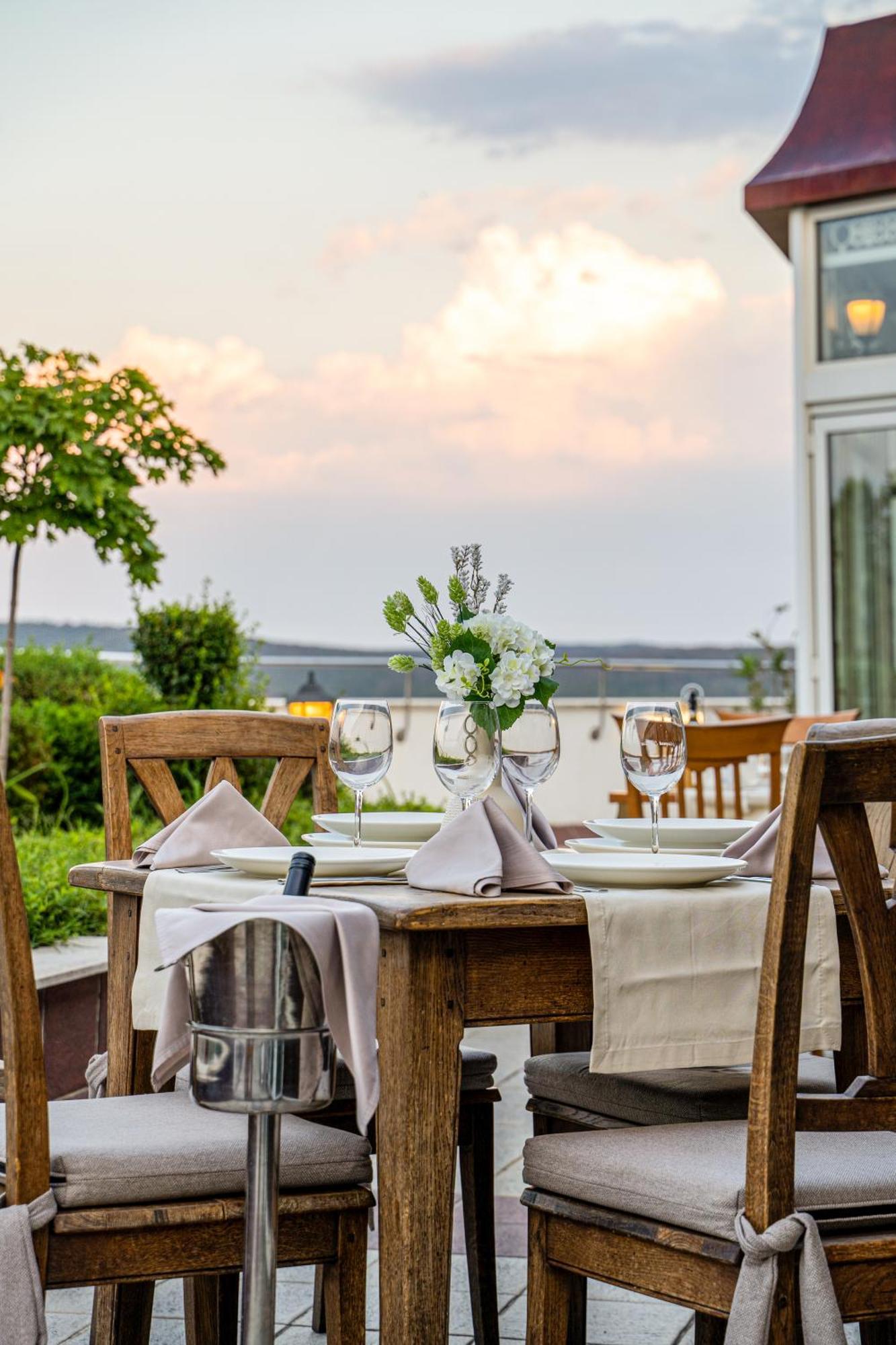 Hotel Hissar 4*