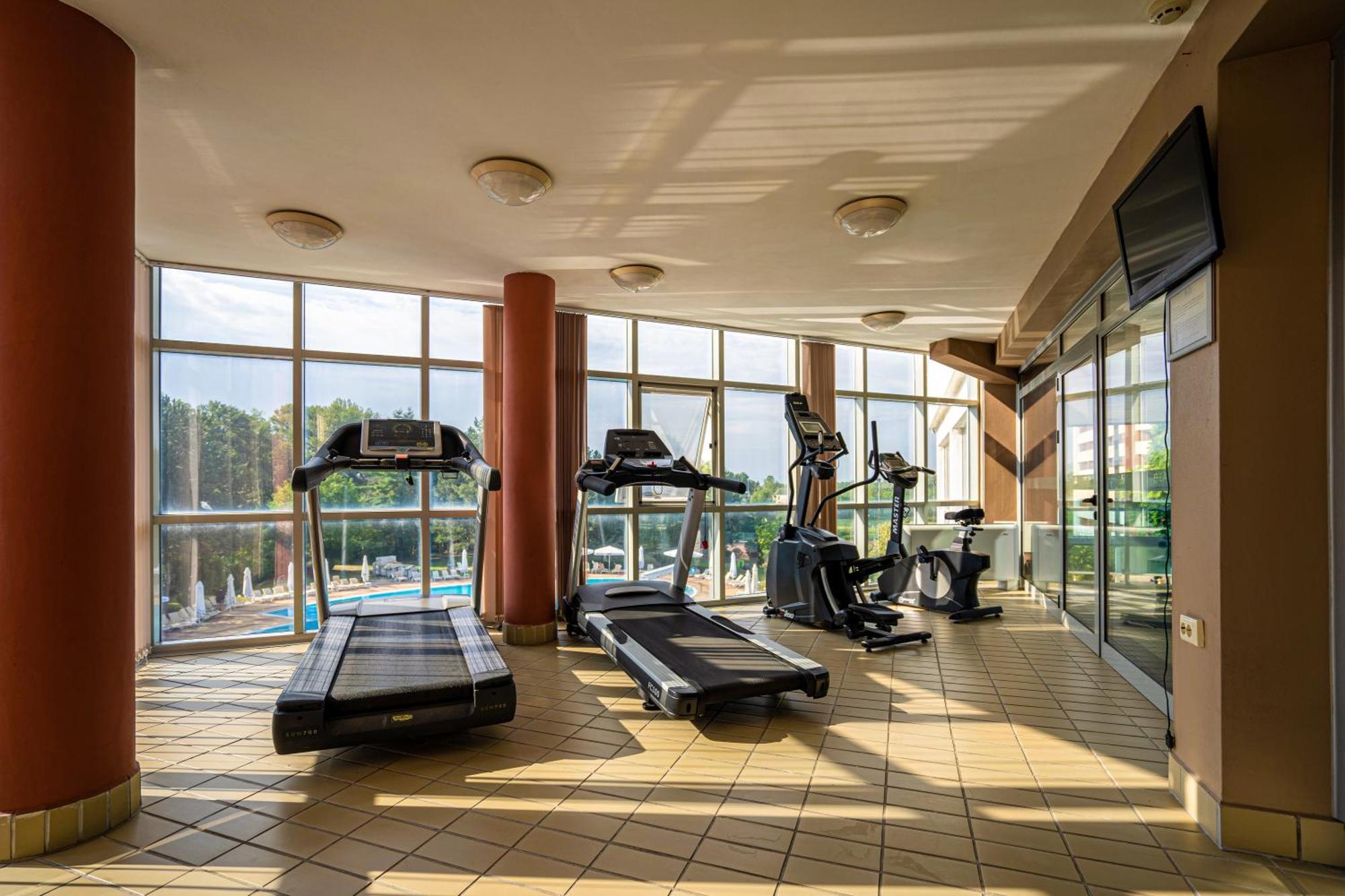 Hissar Hotel Chisaria