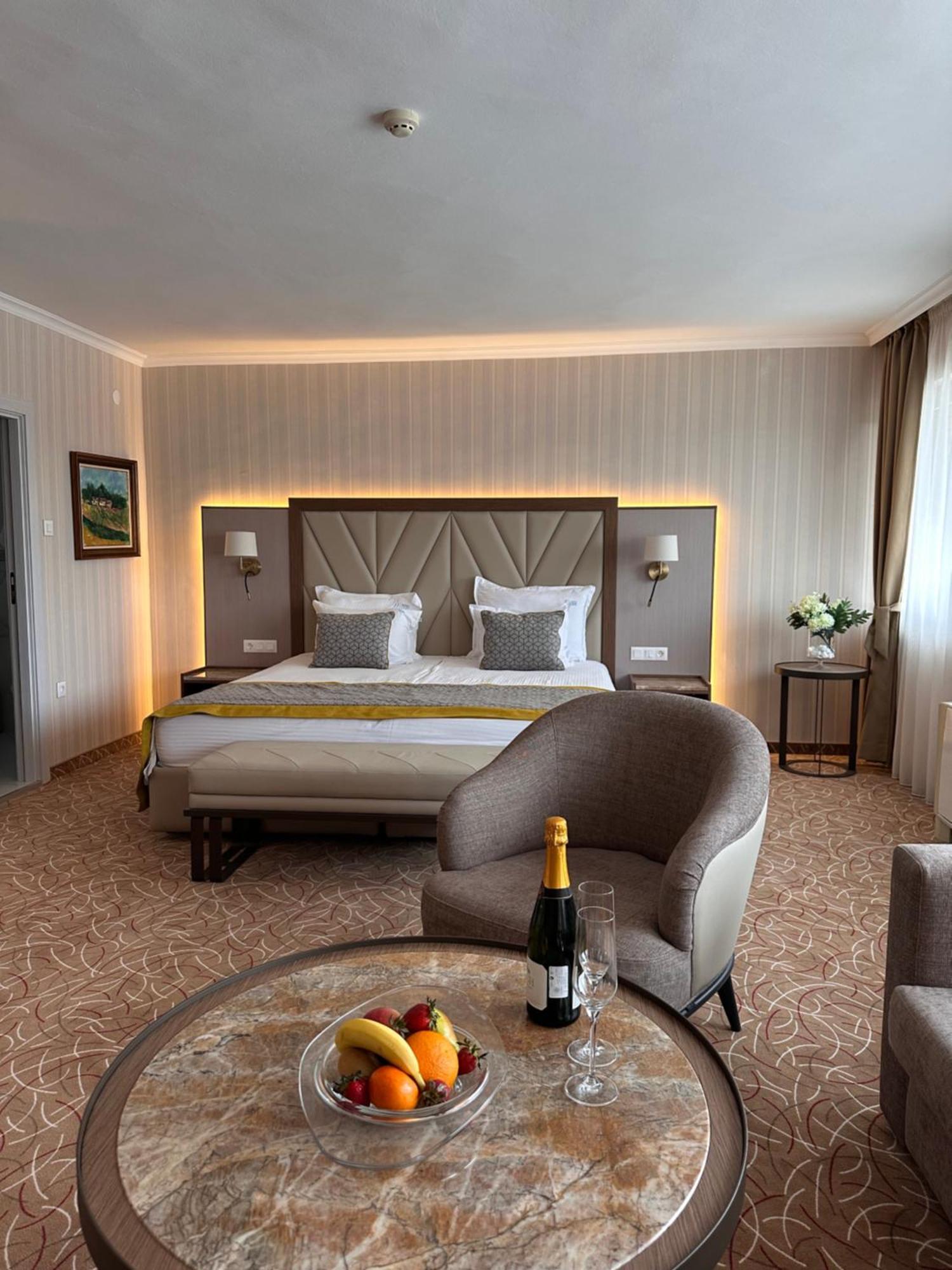 Hotel Hissar 4*